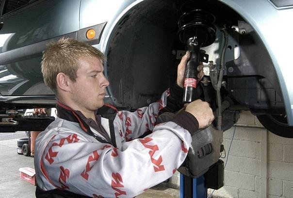 Hochgerechnet müssten 20 Millionen Stoßdämpfer ausgetauscht werden. Foto: KYB/auto-reporter.net